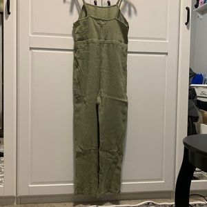 Green capri crepe jumper size M